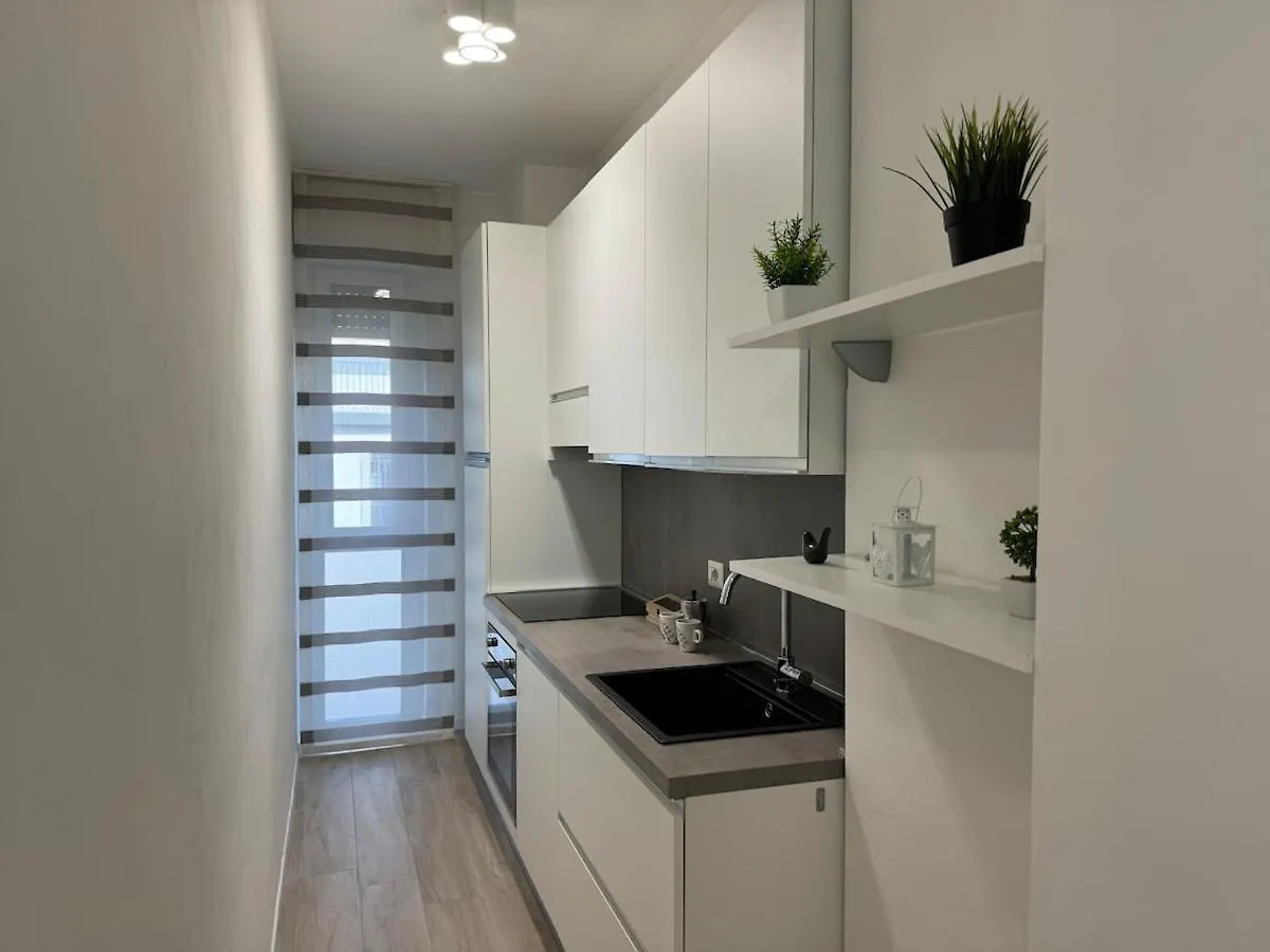 Апартаменты Monza Center In 10 Min-Wonderful Xl Suite,Comfort